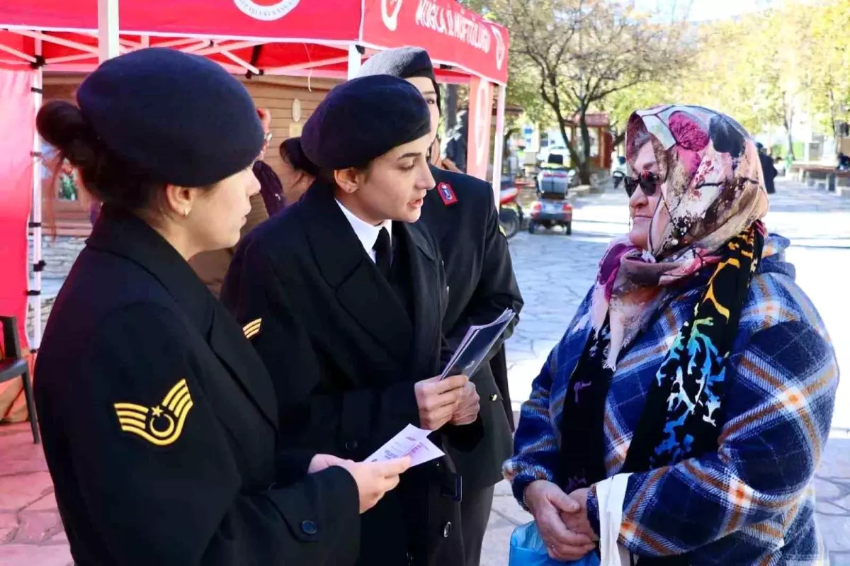 Muğla’da Kadına Yönelik Şiddete Karşı Stand Açıldı